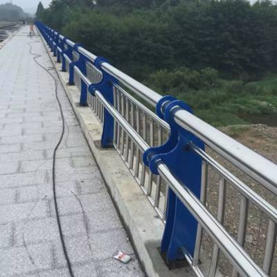 如何選購(gòu)橋梁護(hù)欄